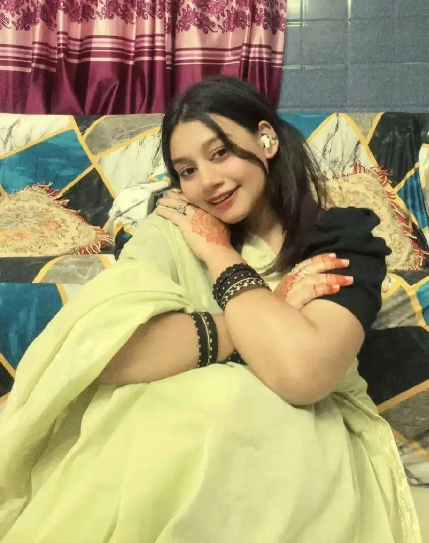 Pooja Independent Call Girls Delhi